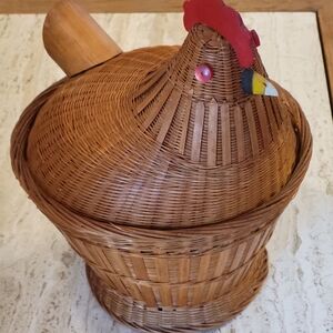 1960s Wicker Lidded Chicken Basket